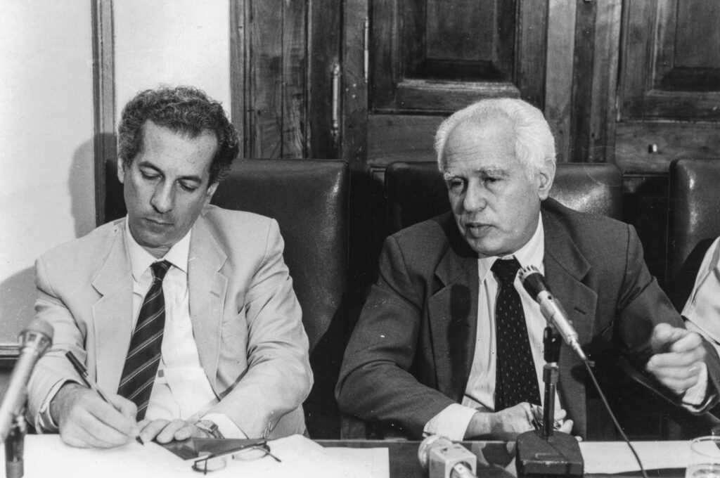 Reitor Nelson Maculan e Ministro da Educação José Goldemberg em visita ao Museu Nacional (01/11/1991) - Foto: Eneraldo Carneiro/CoordCom