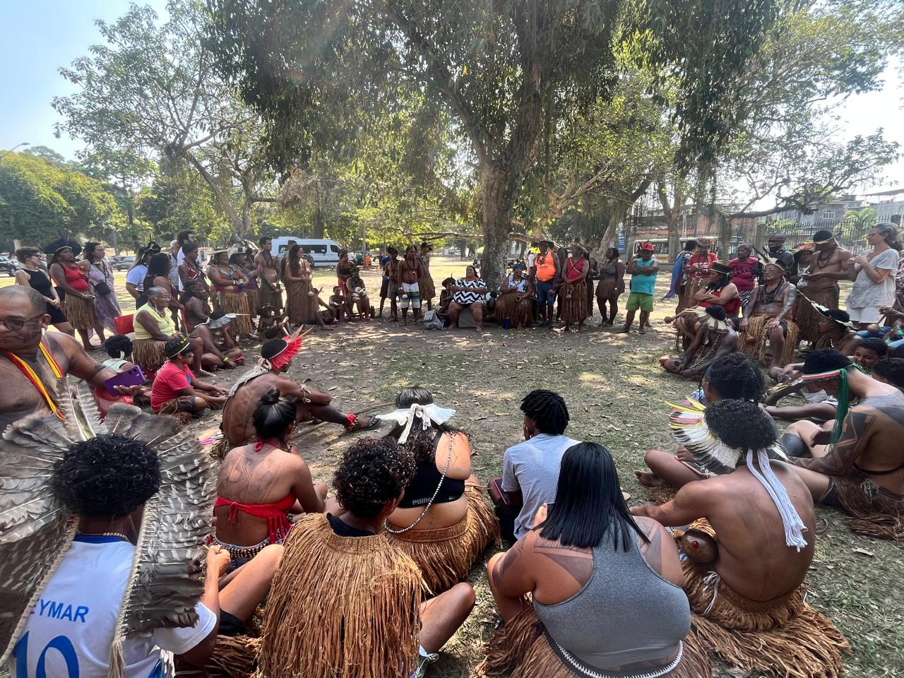 Celebração do retorno do Manto Tupinambá